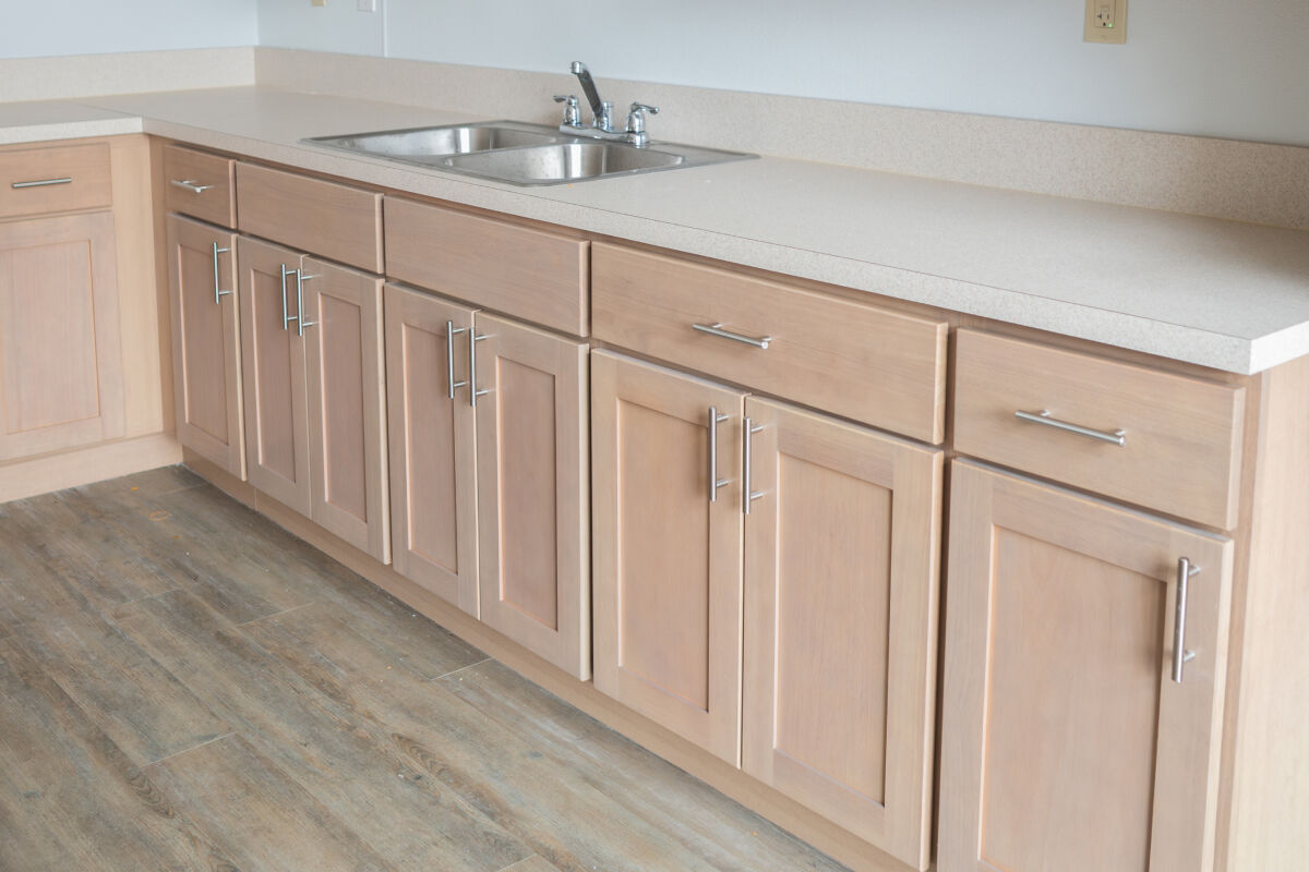 Kitchen & Floor Decor