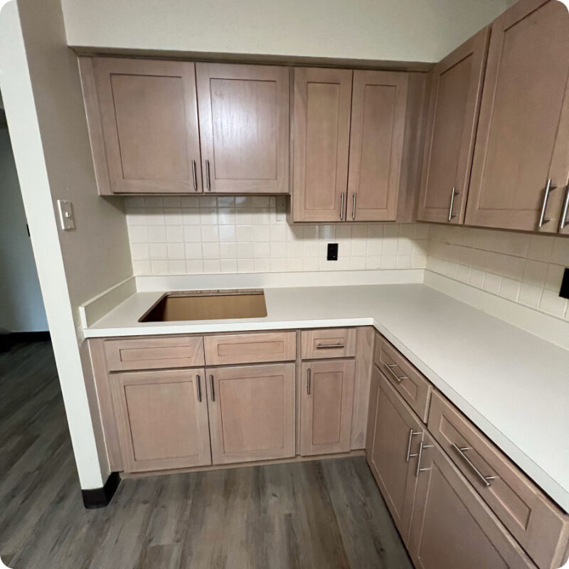Kitchen & Floor Decor