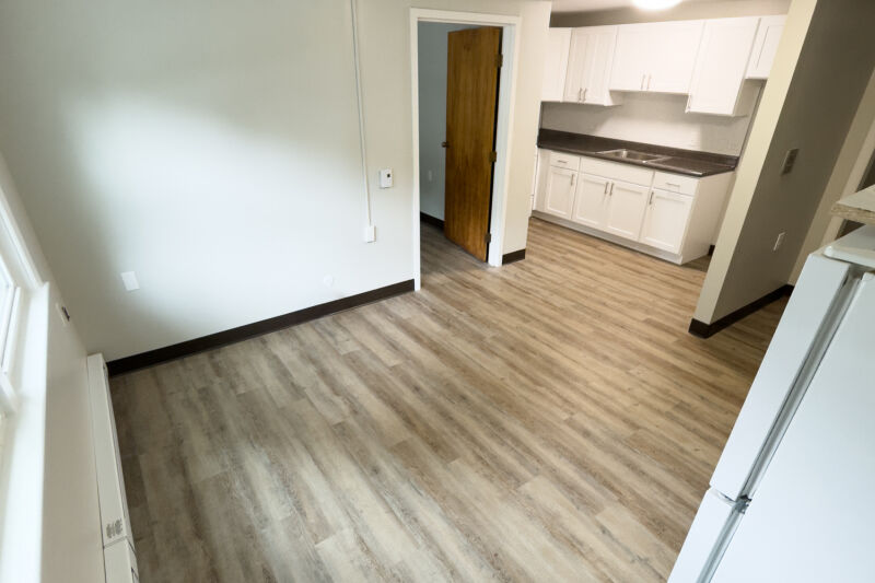 Kitchen & Floor Decor