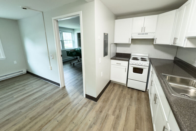 Kitchen & Floor Decor