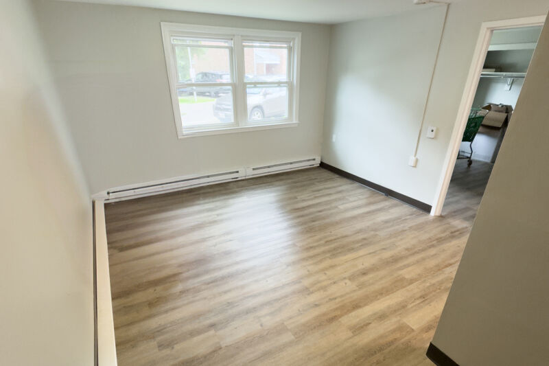Kitchen & Floor Decor